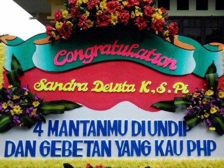 Harga Karangan Bunga Wisuda