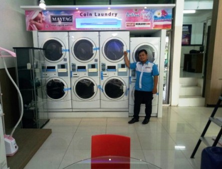 Harga Mesin Laundry Koin Maytag