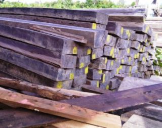 Harga Kayu Besi Sulawesi