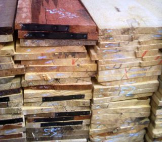 Harga Kayu papan terentang